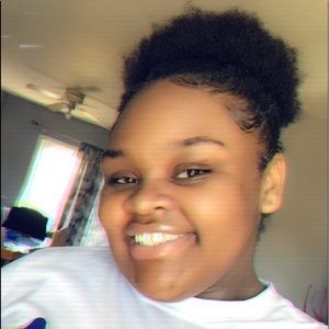 Meet your Posher, Amaya